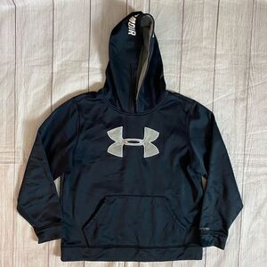 Under Armour loose fit youth boys L pullover black hoodie w/front pocket
